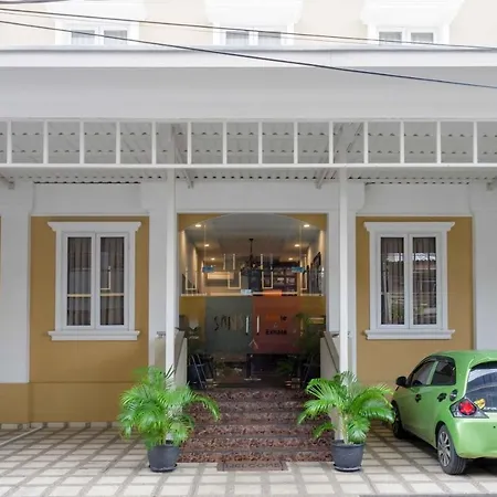 Sans Hotel Empress Simpang Lima-2
